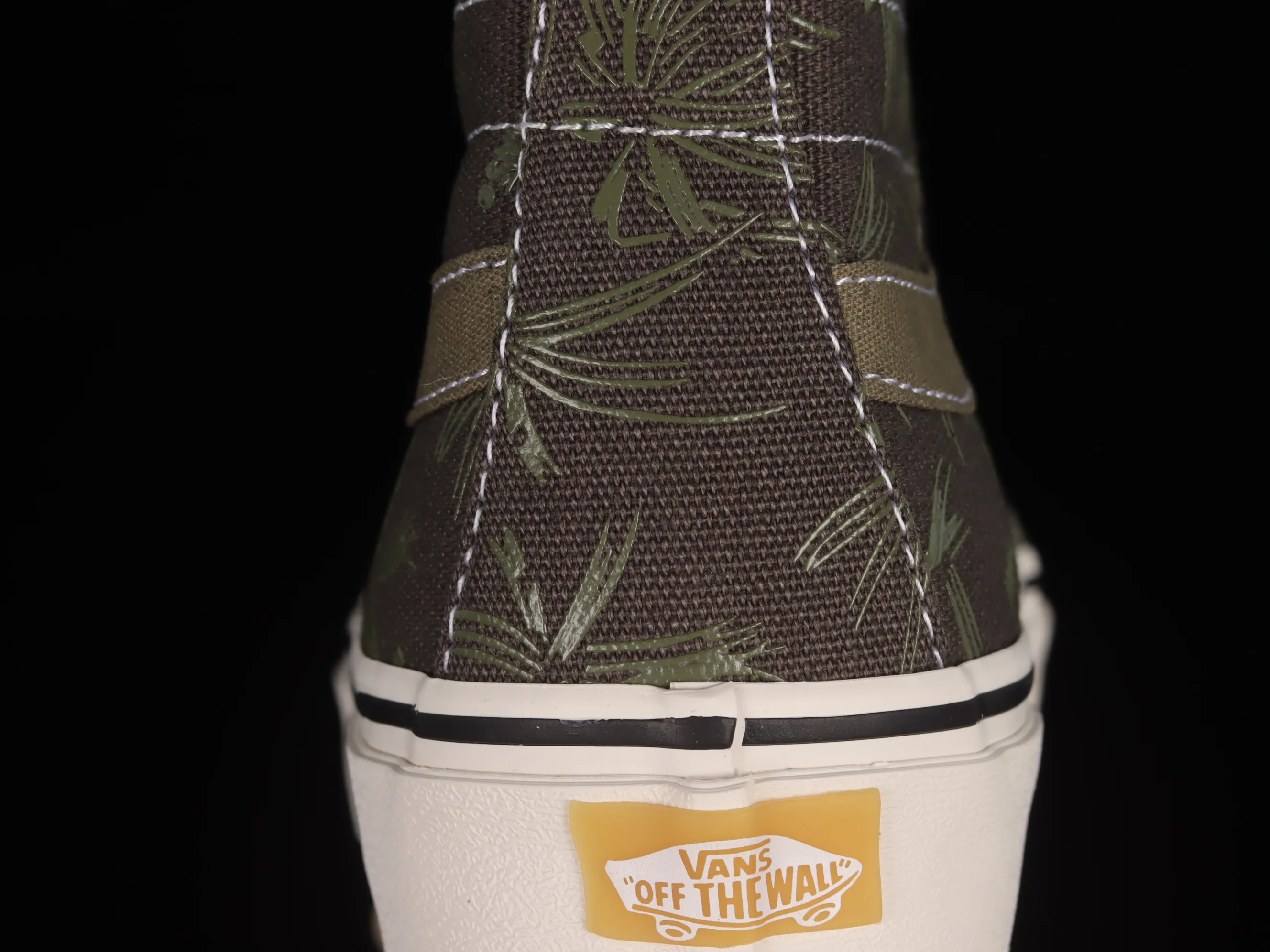 All categories Vans Vans series Vans Hi Vans high-top Vans Sk8-Hi 138 Decon Vans official black dark green palm leaf print high-top casual sneakers VN0A4UMNB73